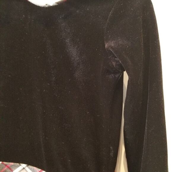 The Children's Place Velvet Plaid Dress & Hat - Picture 13 of 15